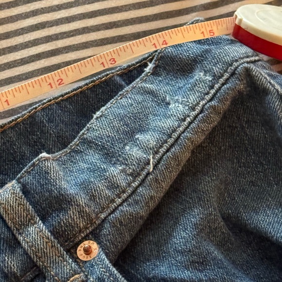 “Piece of my heart” free people jeans in excellent pre owned condition size 30 - Picture 8 of 9